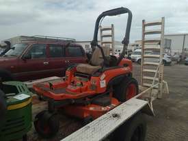 Kubota ZD221Z - picture1' - Click to enlarge