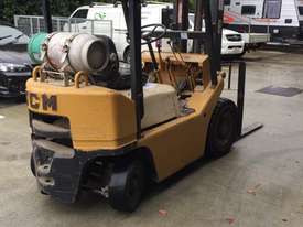 TCM Forklift 1.8ton LPG 1993 model used in cabinet making factory.  - picture0' - Click to enlarge
