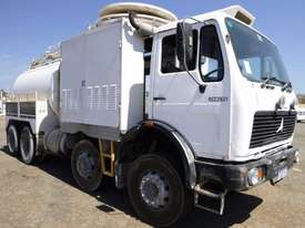 Mercedes 2822 Vacuum Jetting Combination Truck - picture1' - Click to enlarge