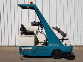 LPG Tennant Sweeper - picture0' - Click to enlarge