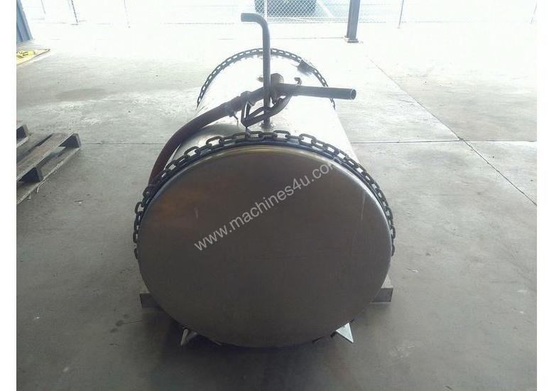 Used Hilton Hilton HM28549105AR Fuel Tanks in , Listed on Machines4u