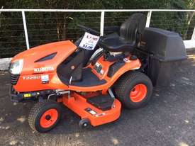 Kubota Ride On Mower - picture2' - Click to enlarge
