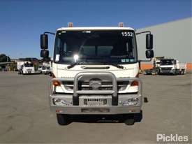 2010 Hino 500 1322 GT8J - picture1' - Click to enlarge