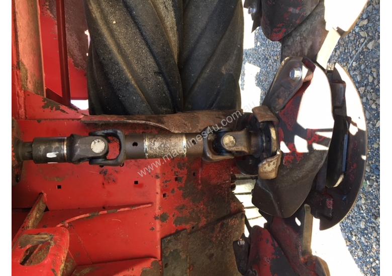 caption 2011 New Holland DC132