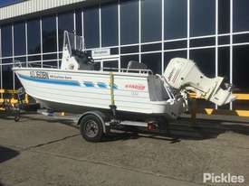 2002 Stacer 525 Seafisher Sports - picture2' - Click to enlarge