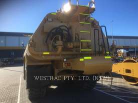 CATERPILLAR 740 Water Trucks - picture2' - Click to enlarge