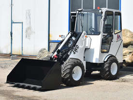 Mini Articulated Telescopic Loader 1500Kg Lift - picture2' - Click to enlarge