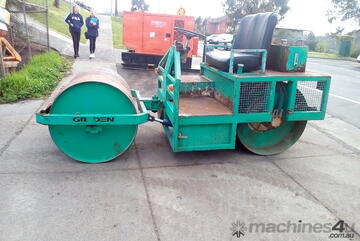 cricket pitch roller , Graden diesel 3000 ,