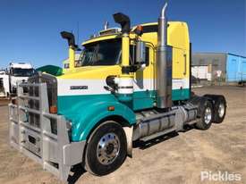 2010 Kenworth T408SAR - picture2' - Click to enlarge