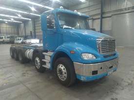 Freightliner Columbia - picture0' - Click to enlarge