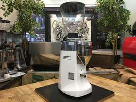 MAZZER ROBUR S ELECTRONIC WHITE BRAND NEW ESPRESSO COFFEE GRINDER - picture0' - Click to enlarge
