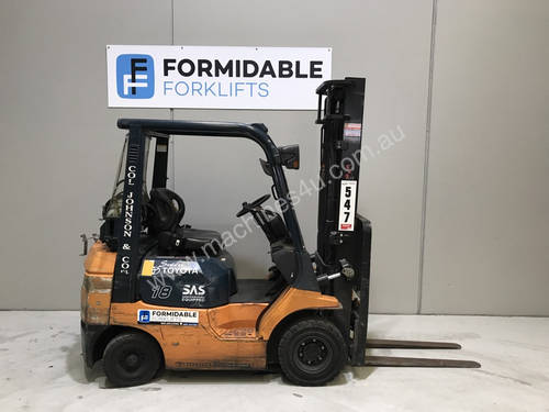 Toyota 42-7FG18 LPG / Petrol Counterbalance Forklift