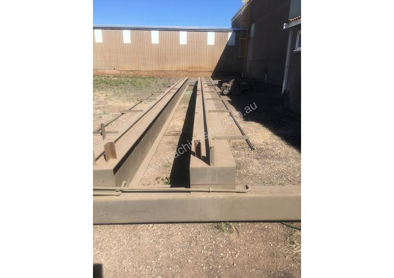 caption over head gantry crane