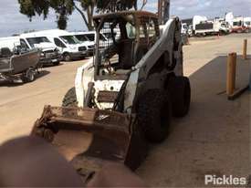 2005 Bobcat S300 - picture2' - Click to enlarge