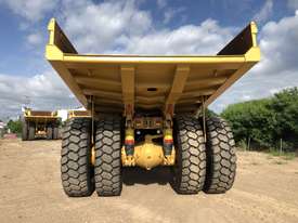 Caterpillar 773E Dump Truck - picture2' - Click to enlarge