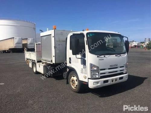 2012 Isuzu NQR 450 Long