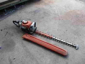 Stihl HS82R Hedger - picture2' - Click to enlarge