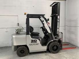 Forklift Counterbalance Nissan 3.5 Ton LPG - picture2' - Click to enlarge