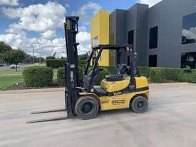 Used Yale 3,000kg Capacity LPG Forklift 600123 - picture0' - Click to enlarge