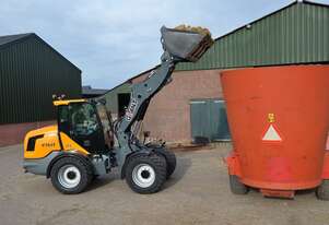 Tobroco Giant V761T Loader