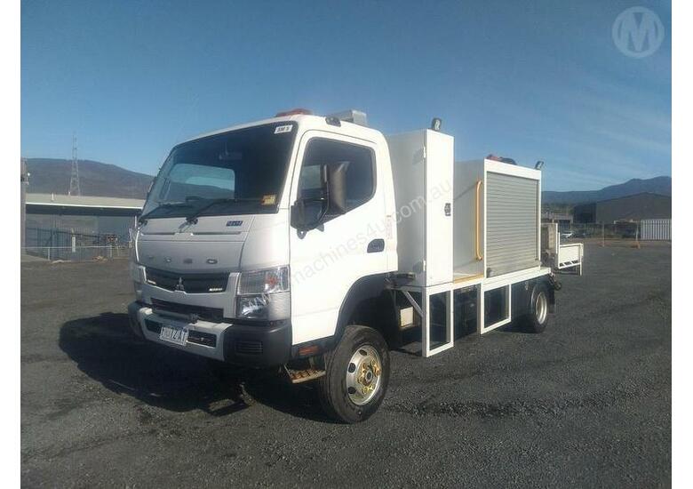 caption Mitsubishi Fuso Canter 7/800