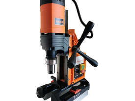  Permanent Magnetic Drills PMD-35 1600w Core 35mm Twist 13mm Suitable for Pipe and Plate - picture0' - Click to enlarge