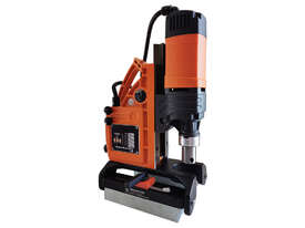  Permanent Magnetic Drills PMD-35 1600w Core 35mm Twist 13mm Suitable for Pipe and Plate - picture0' - Click to enlarge
