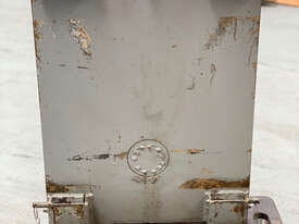 East West Engineering Carpet Pole / Prong FOR SALE - picture1' - Click to enlarge