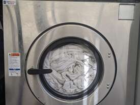 Commercial Laundry Washer & Dryer - picture0' - Click to enlarge