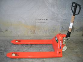 Hydraulic Hand Pallet Truck ' 2.5t capacity' - picture1' - Click to enlarge