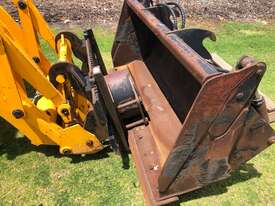 Backhoe JCB 2CX 2006 4×4 SN1001 WA12069 - picture0' - Click to enlarge