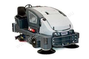 Nilfisk CS7010 Diesel Ride On Sweeper