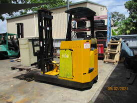 Emeise 1.6 ton Ride-On Reach Truck - picture2' - Click to enlarge