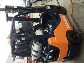2013 model Toyota 8fg18 Forklift for sale- 3.7m lift 1.8 ton solid tyres runs like new - picture0' - Click to enlarge