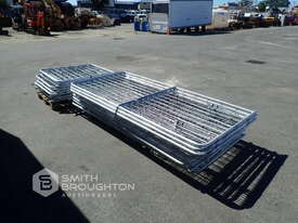 2 X PALLETS COMPRISING OF FARM GATES - picture1' - Click to enlarge