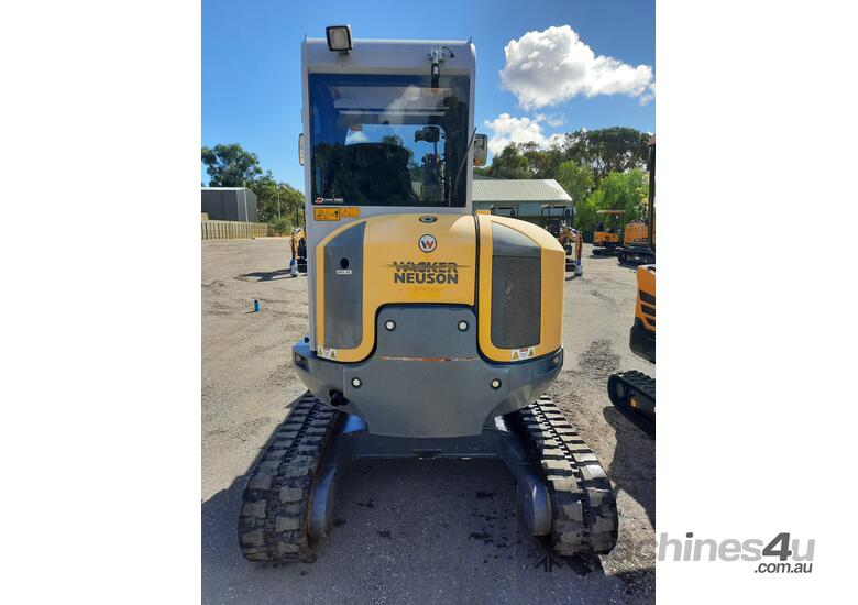 caption 3.8t Excavator Wacker Neuson with VDS