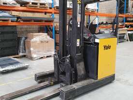 Yale Reach truck forklift - picture2' - Click to enlarge