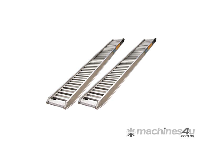Digga 2T Aluminium Ramps for Mini Diggers (300mm/360mm Width, 3m Length)