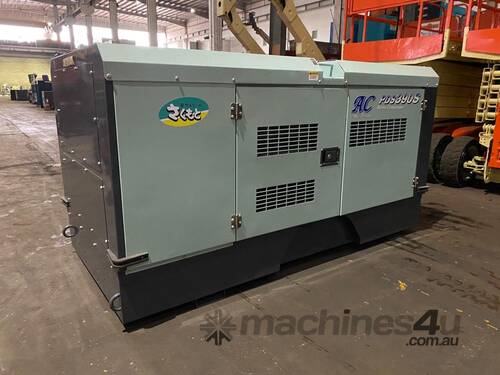 390 CFM Airman Skid Mounted Late Model Aftercooled Screw Compressors Very Low Hours 
