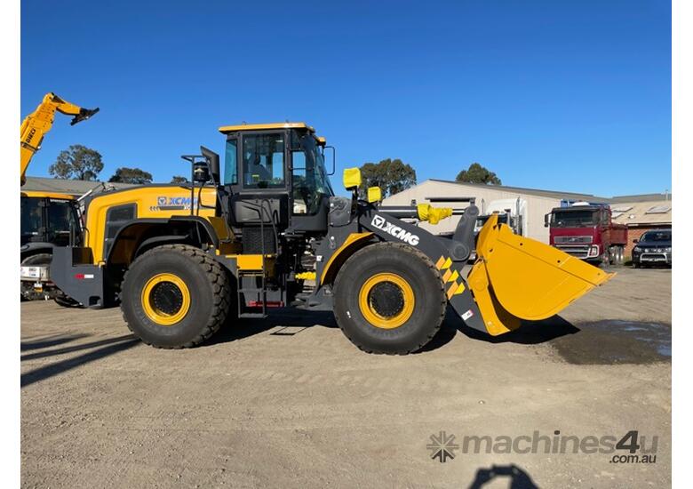 caption Wheel Loader 18T: XC958 with 3.1m Dumping Height - Hire