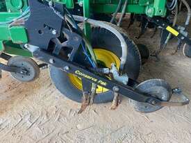 2015 John Deere 1870 Air Drills - picture0' - Click to enlarge