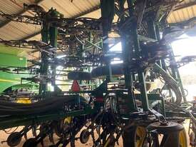 2015 John Deere 1870 Air Drills - picture1' - Click to enlarge