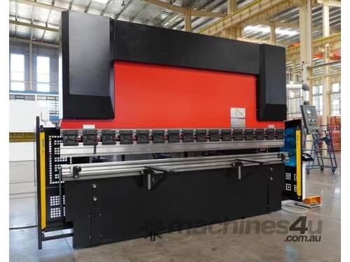 New Pearson ADH-E 4000 x 300 ton CNC Hydraulic Pressbrake