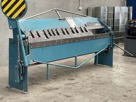 Just In Aust Made 2500mm x 2mm Manual Panbrake Folder - 2 x Sets Top Blades - picture0' - Click to enlarge