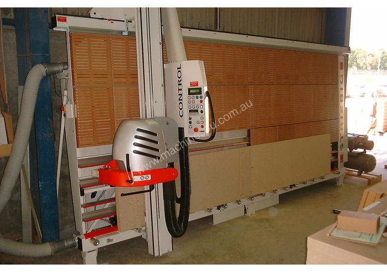 caption STRIEBIG CONTROL 09 5216 Vertical Panel saw