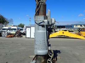 ASQUITH RADIAL ARM DRILLING MACHINE - picture0' - Click to enlarge