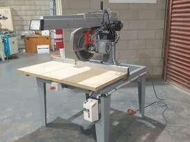 Omga Radial 700 crosscut saw docking saw - picture0' - Click to enlarge