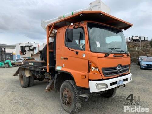 2004 Hino Ranger