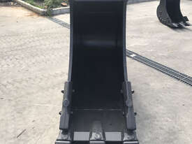 GP600MM WIDE BUCKET 30 TONNE SYDNEY BUCKETS - picture1' - Click to enlarge