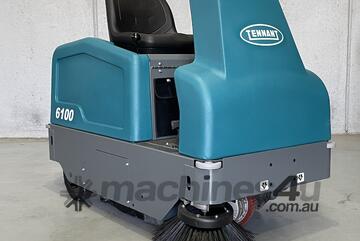 Tennant 6100 Compact Floor Sweeper